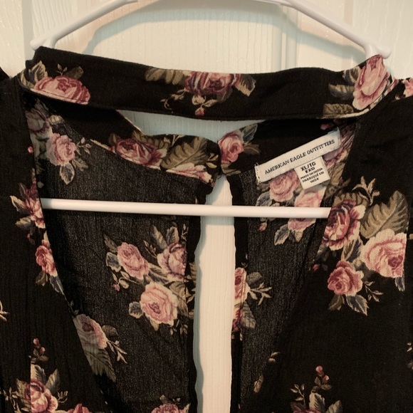 AE Floral Choker Tank - Picture 3 of 5